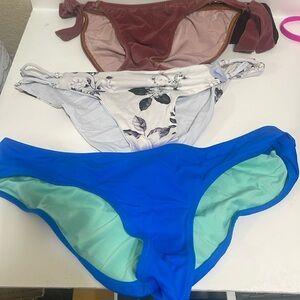 3 Bikinis assorted bikinis size Medium
